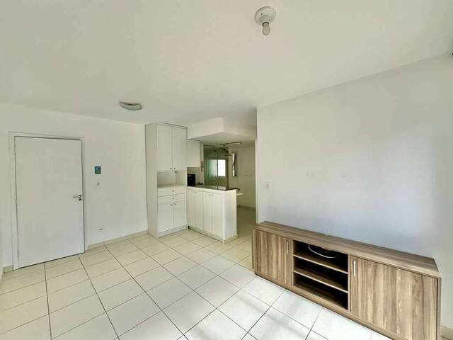 #646 - Apartamento para Venda em Cotia - SP - 2