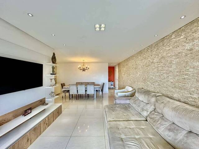 Apartamento para Venda em Santana de Parnaíba - 4